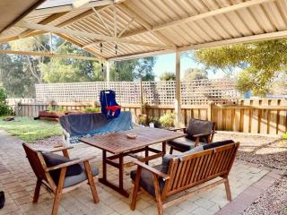 Cosy getaway town corner - Margaret River - 2