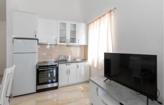 Amazing Apartment In Komarna With Wifi - 7