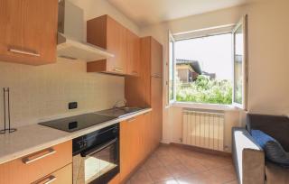 1 Bedroom Lovely Apartment In Domaso - Domaso - 4