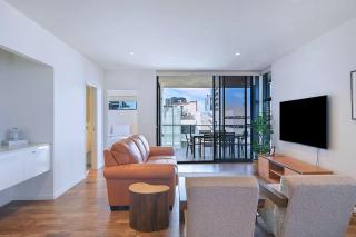Regatta Hideaway - A Breezy Balcony Residence - Brisbane - 5
