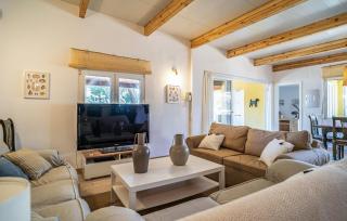 Nice Home In Chiclana De La Fronter - 8