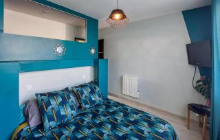 Awesome Home In Saint-Michel-Chef-Chef - 4