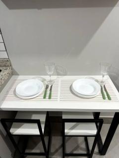 3-Studio prox UEL e catuai c/ar - Londrina - 1