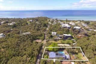Villa Syrene - Pool and Spa Retreat - Rye - 2