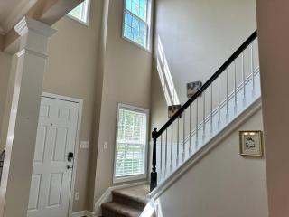 Grand Lux Getaway - Lexington - 3