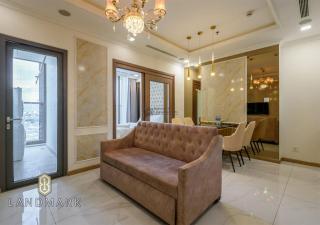 The landmark Luxury Vinhomes Apartments - The buildings nearby landmark 81 central - Ho Chi Minh - 7