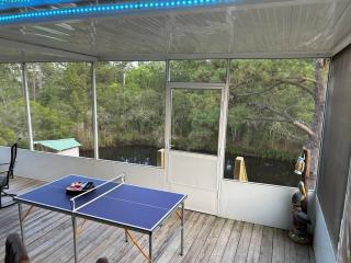 Bay Breeze Bliss-Hot Tub, Bar and Canal 5mi to Beach - Shoreline Park - 2
