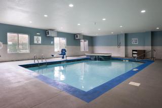 Holiday Inn Express & Suites Chattanooga-Hixson by IHG - Hixson - 9