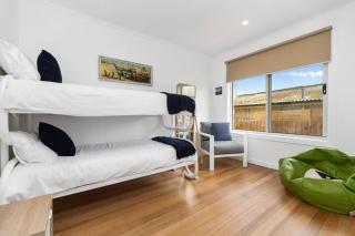 Mornington Beach House, Modern and Characterful - Mornington - 3