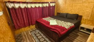 MANI'S WOODHOUSE - Ooty - 1