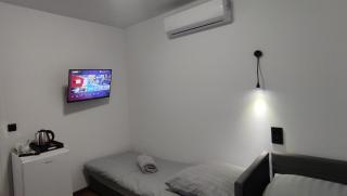 ECO HOUSE - 1