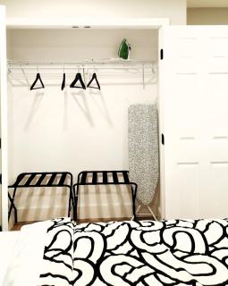 Cozy King Suite in the heart of Towson - Towson - 6