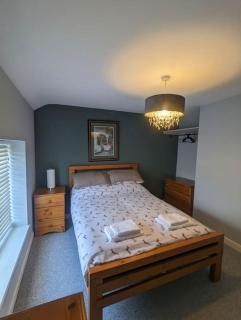 Blue Bell Apartment - Kidsgrove - 8