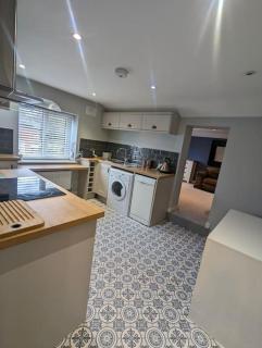 Blue Bell Apartment - Kidsgrove - 4