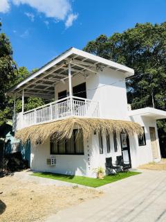 StayNest Matabungkay - Private Vacation House - 0