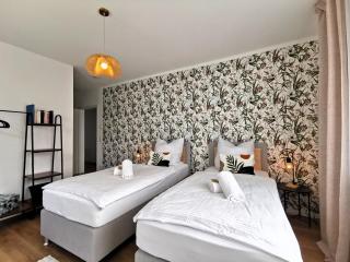 BohnApartments Haus Zocheblick - 2 kostenlose Parkplätze - sehr ruhig - 4 Schlafzimmer - Neubau - Vollausstattung - WLAN - Hoppegarten - 8