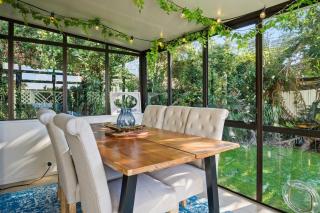 Not usually available – Lucky U! - Auckland - 7