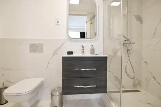 Premium Apartment by Hi5 - Ferenciek tere - 3 BDR - Budapest - 1