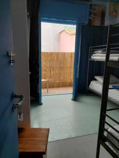 ACROPOLIS ViEW MIXED DORMITORIES 1 MINUTE BY THISSIO METRO STOP - Atene - 6