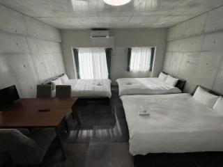 WOLF PACK APARTMENT 32 - 9