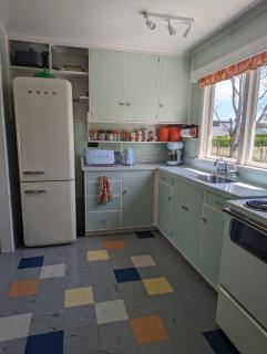 Retro 4 Bedroom Kuaotunu Bach - Kuaotunu - 3