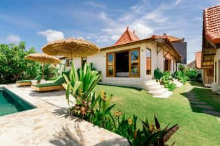 Canggu 14 Guests 7 Bedrooms Daily Breakfast & Service Huge Private Pool & Garden! - Dalung - 0