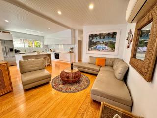 Gold Coast-Miami Mid-Century Beach Home With Pool - 7