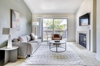 Foster City 2BR w Gym Pool Spa WD nr VISA SFO-1017 - Foster City - 0