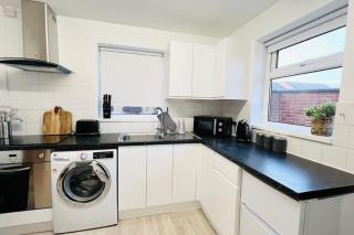 New fully furnished cosy home - Balderton - 1