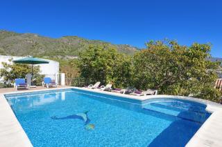 The Strawberry Villa private pool garden views - 7