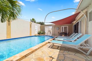 LARGE Villa with VIEW Private Pool FREE Utilities - Paradijs - 6