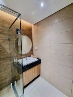 Căn Hộ Mới 2br2wc Tiện Ích Như Resorts Cách Sân Bay 20 Phút - Ho Chi Minh - 3