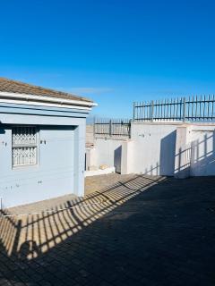 Cryfish Quarters - 4