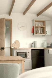 Hidden Gem Luxury Shepherd Hut - Pea Pod - Wimbish - 3