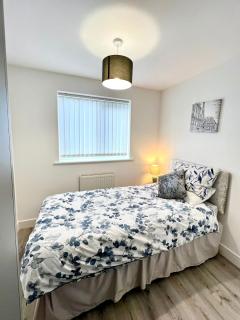 Rotherham Wickersley Village 2 Bedroom Apartment - - 4