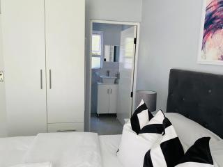 Cozy Guest Suite 2-with back up power - Midrand - 4