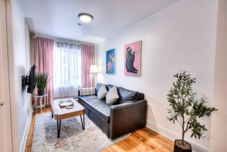 Plateau Escape & Nightlife Adventures! Downtown Super Value! Full 1BR Apartments - Montreal - 7