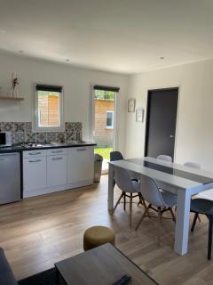 Les Chalets du Mancel : Chalet Lulu - Bouleries Jump - 24h du Mans - Parence - 4