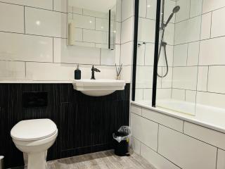 Homely 2-Bed Apartment with stunning Views Wembley - Londra - 9