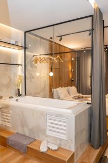 Luxury suites with JACUZZI by Sea&theCity - 8