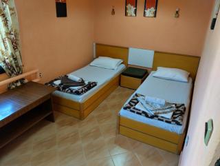 Hostel Varna Botanika - Varna - 4