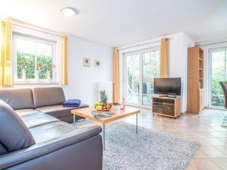 Schulstraße FeWo S2 (EG links) - 0