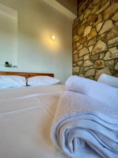 Ambelas Guest Rooms 2 - Himarë - 8