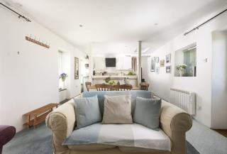 Roseland Cottage - 1