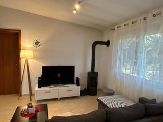 Shtepia nen Pisha "The House under the Pines" - 6