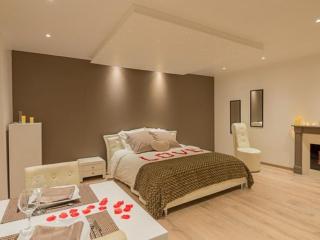 Love Room avec Secret Room - Bort-les-Orgues - 0