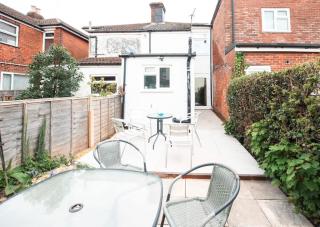 Modern House in Central Southampton with Private Off-Road Parking - Newly Refurbished - Great for Contractors, Friends & Families - Southampton - 9