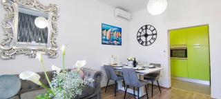 Donat & Zara Apartment - 8