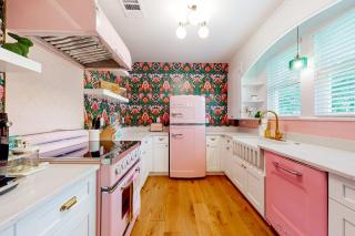 Blush & Bashful - Georgetown - 2