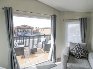 Long Acres Lodge - 7